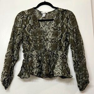 Snake pattern blouse